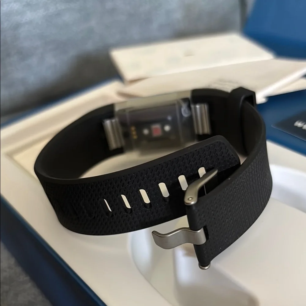 Brand New Fitbit Charge 2 Black Heart Rate Wristband
